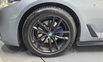 BMW 5-Series 2017, 80217 км, за 17172.12 USD