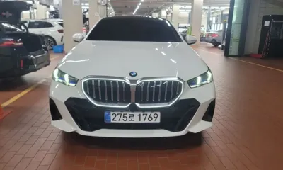 BMW 5-Series · 2026 год