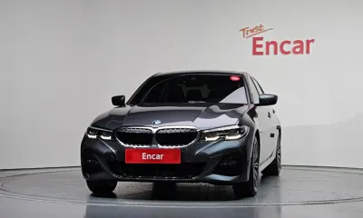 BMW 3-Series 2022, 71747 км, за 18183.01 USD