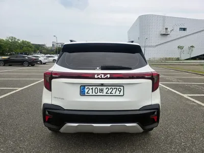 Kia Seltos 2024, 10885 км, за 17986.08 USD