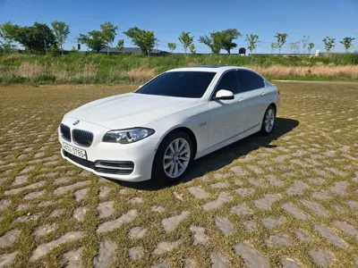 BMW 5-Series · 2015 год