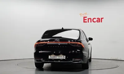 Hyundai Grandeur 2022, 41946 км, за 18102.49 USD