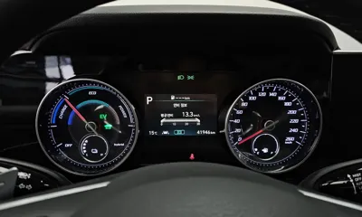 Hyundai Grandeur 2022, 41946 км, за 18102.49 USD - фото 8