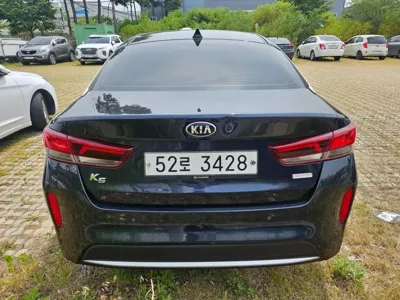 Kia K5 2019, 178586 км, за 5750.93 USD