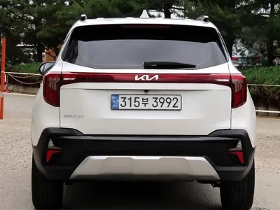 Kia Seltos 2024, 16918 км, за 17941.88 USD