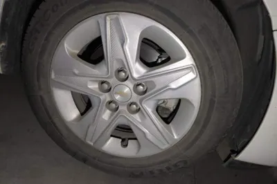 Chevrolet Cavalier 2019, 40000 км, за 5202 USD - фото 8