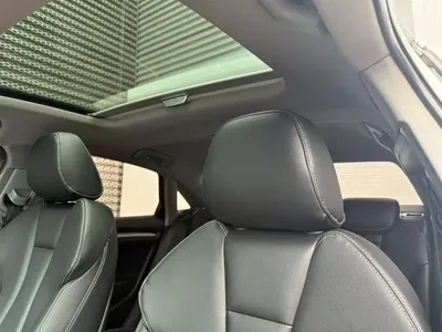 Audi A3 2018, 88600 км, за 10152.07 USD - фото 11