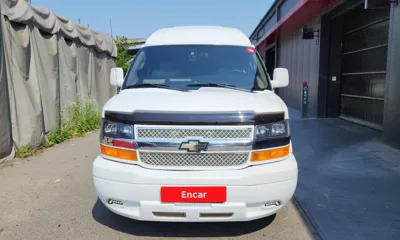 Chevrolet Express Van 2017, 54854 км, за 23466.44 USD