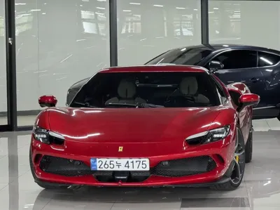 Ferrari 296 · 2023 год