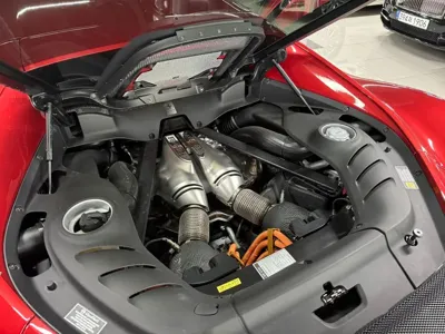 Ferrari 296 2023, 7600 км, за 234420.69 USD
