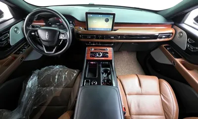 Lincoln Aviator 2023, 11104 км, за 35895.78 USD - фото 7