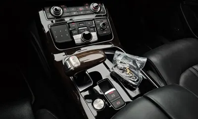 Audi A8 2015, 203374 км, за 12427.3 USD - фото 9