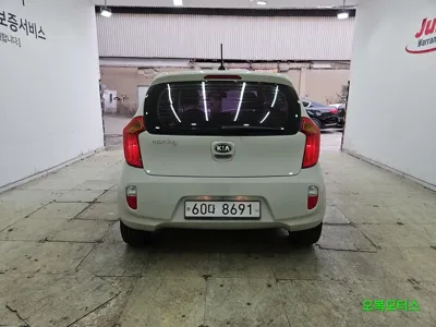 Kia Morning 2013, 62800 км, за 3778.5 USD