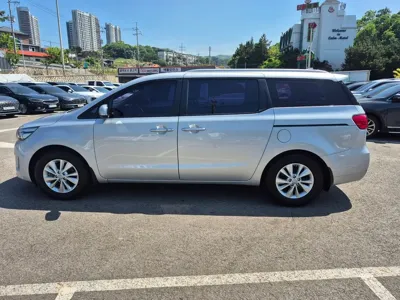 Kia Canival 2018, 141650 км, за 6370.67 USD