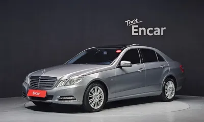 Mercedes-Benz E-Class · 2012 год