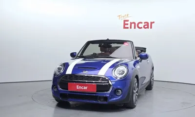 MINI Cooper Convertible 2021, 109668 км, за 12546.31 USD