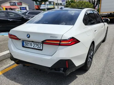 BMW 5-Series 2025, 1550 км, за 21143.04 USD