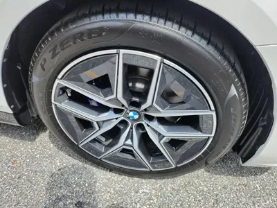BMW 5-Series 2025, 1550 км, за 21143.04 USD
