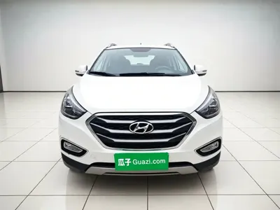 Hyundai ix35 2016, 51100 км, за 4361.34 USD