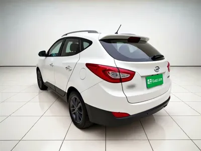 Hyundai ix35 2016, 51100 км, за 4361.34 USD
