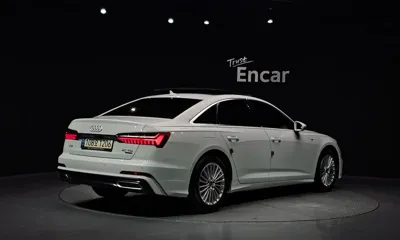 Audi A6 2021, 113506 км, за 19103.66 USD