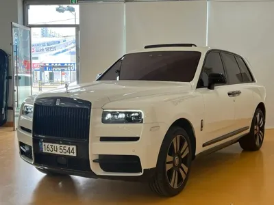 Rolls-Royce Cullinan · 2022 год