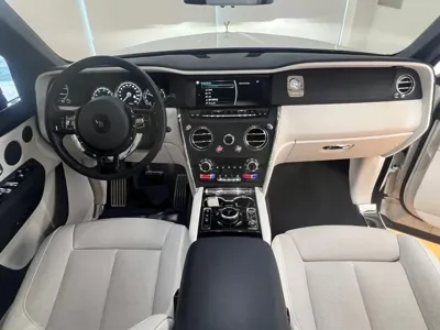 Rolls-Royce Cullinan 2022, 42198 км, за 248129.19 USD - фото 7