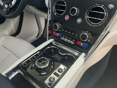 Rolls-Royce Cullinan 2022, 42198 км, за 248129.19 USD - фото 13