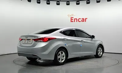 Hyundai Avante 2011, 122250 км, за 3277.72 USD