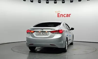 Hyundai Avante 2011, 122250 км, за 3277.72 USD