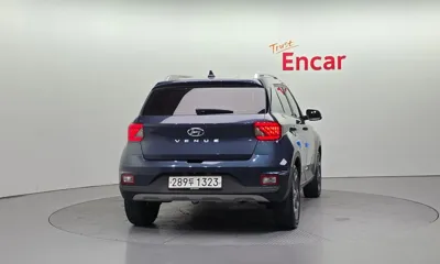 Hyundai Venue 2020, 67413 км, за 9801.32 USD