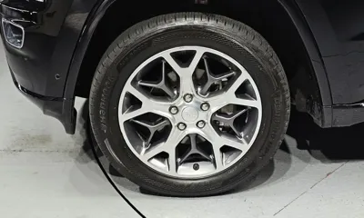 Jeep Cherokee 2019, 108515 км, за 10900.32 USD