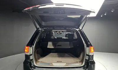 Jeep Cherokee 2019, 108515 км, за 10900.32 USD - фото 20