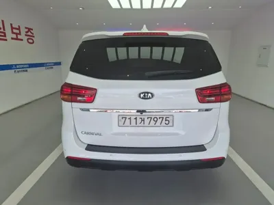 Kia Canival 2019, 61936 км, за 8400.07 USD