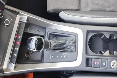 Audi Q3 2020, 92500 км, за 16874 USD - фото 13