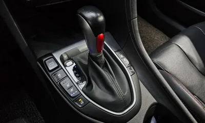 Hyundai Veloster 2018, 57577 км, за 8721.51 USD - фото 9