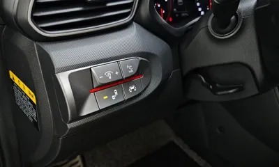 Hyundai Veloster 2018, 57577 км, за 8721.51 USD - фото 18