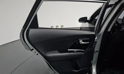 Kia Niro 2018, 43683 км, за 12046.62 USD - фото 25