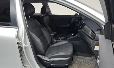 Kia Niro 2018, 43683 км, за 12046.62 USD - фото 26