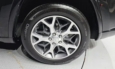 Jeep Cherokee 2019, 71180 км, за 12052.12 USD - фото 21