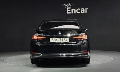 Lexus ES 2019, 97541 км, за 24500.78 USD