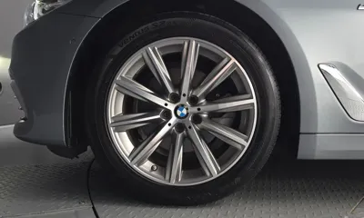 BMW 5-Series 2018, 60619 км, за 15287.55 USD