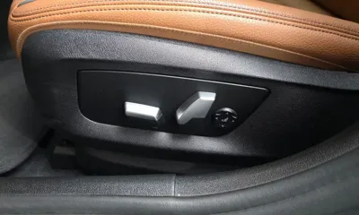 BMW 5-Series 2018, 60619 км, за 15276.6 USD - фото 29