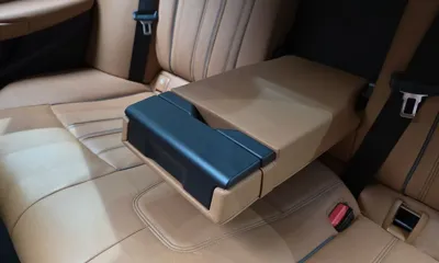 BMW 5-Series 2018, 60619 км, за 15276.6 USD - фото 31