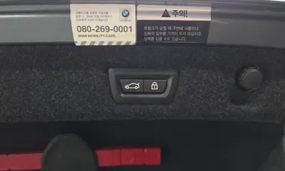 BMW 5-Series 2018, 60619 км, за 15276.6 USD - фото 32