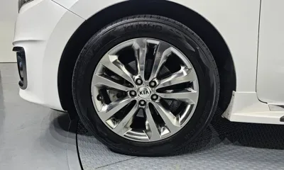 Kia Canival 2018, 84742 км, за 11166.17 USD