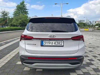 Hyundai Santafe 2022, 75589 км, за 14897.23 USD