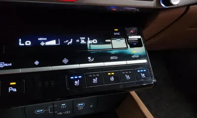 Hyundai Grandeur 2023, 63465 км, за 18800.43 USD - фото 31