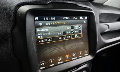 Jeep Renegade 2019, 6462 км, за 11232.24 USD - фото 15
