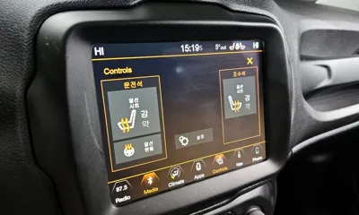 Jeep Renegade 2019, 6462 км, за 11232.24 USD - фото 16